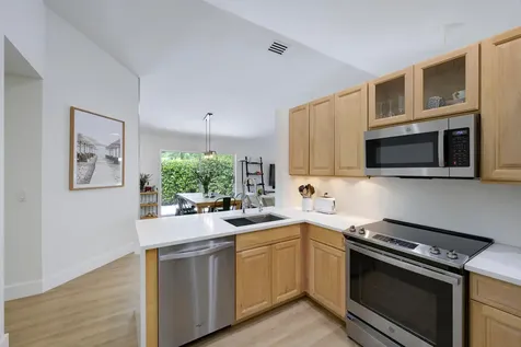 32 Admirals Court Palm Beach Gardens FL 33418