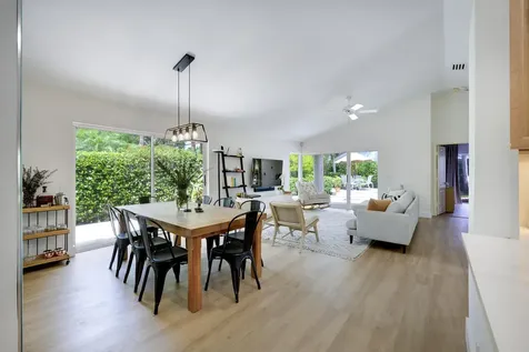 32 Admirals Court Palm Beach Gardens FL 33418