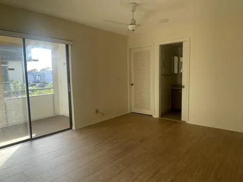 83 Capri B Delray Beach FL 33484