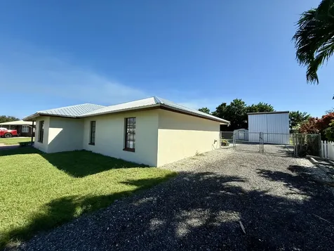 805 N Lopez Street Clewiston FL 33440
