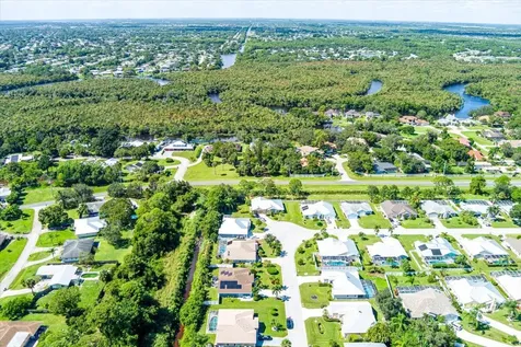 6876 Bronte Circle Port Saint Lucie FL 34952