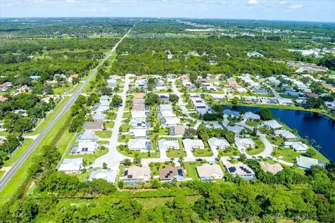6876 Bronte Circle Port Saint Lucie FL 34952