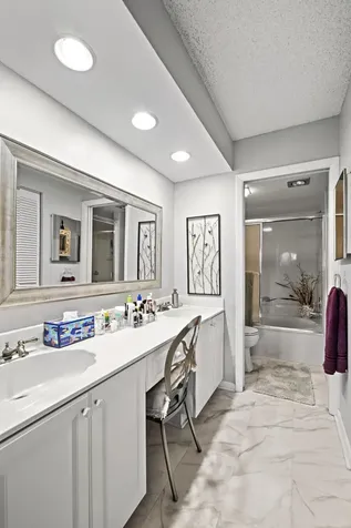 5153 Oak Hill Lane Delray Beach FL 33484