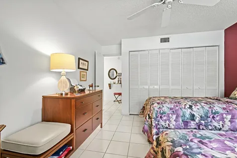 5153 Oak Hill Lane Delray Beach FL 33484