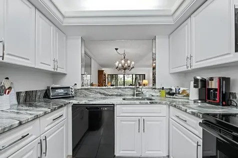 5153 Oak Hill Lane Delray Beach FL 33484
