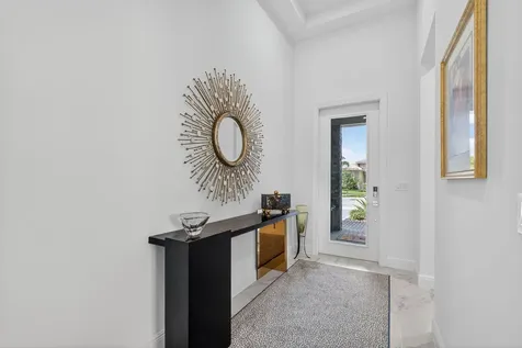 10050 Regency Way Palm Beach Gardens FL 33412