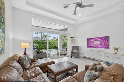 10050 Regency Way Palm Beach Gardens FL 33412