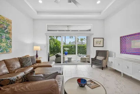 10050 Regency Way Palm Beach Gardens FL 33412