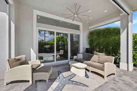 10050 Regency Way Palm Beach Gardens FL 33412