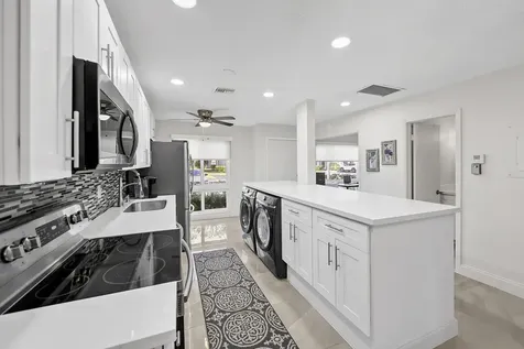 13984 Via Flora Delray Beach FL 33484