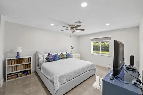 13984 Via Flora Delray Beach FL 33484