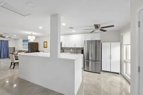 13984 Via Flora Delray Beach FL 33484