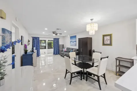 13984 Via Flora Delray Beach FL 33484