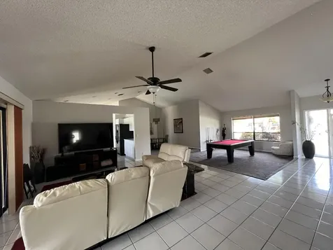 9775 Sun Pointe Drive Boynton Beach FL 33437