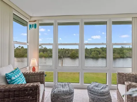 2800 Indian River Boulevard Vero Beach FL 32960