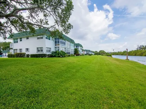 2800 Indian River Boulevard Vero Beach FL 32960