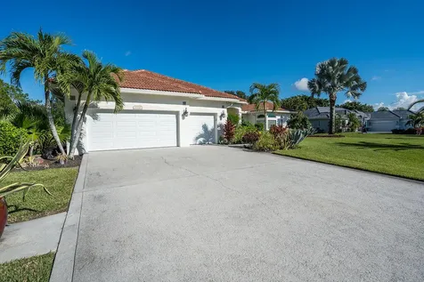 11910 Torreyanna Circle West Palm Beach FL 33412