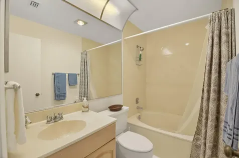 5055 Oak Hill Lane Delray Beach FL 33484