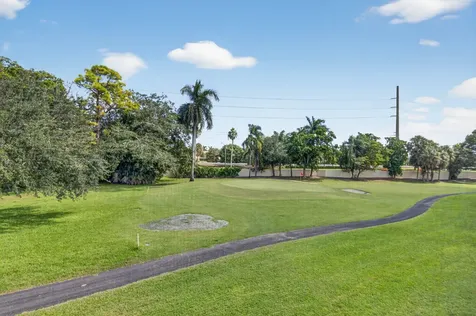 5055 Oak Hill Lane Delray Beach FL 33484