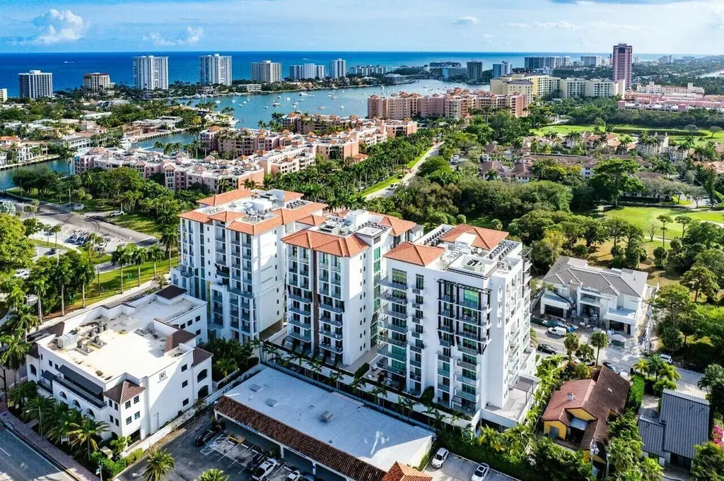475 E Royal Palm Road Boca Raton FL 33432