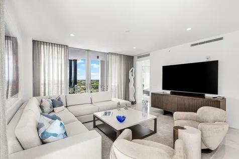 475 E Royal Palm Road Boca Raton FL 33432
