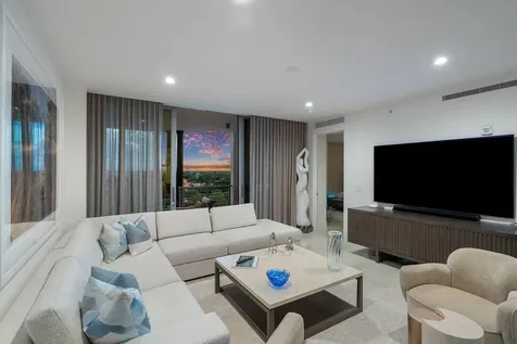 475 E Royal Palm Road Boca Raton FL 33432