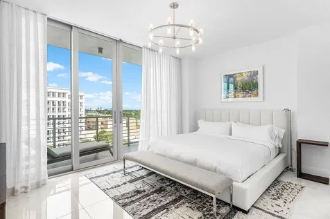 475 E Royal Palm Road Boca Raton FL 33432