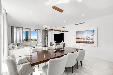 475 E Royal Palm Road Boca Raton FL 33432