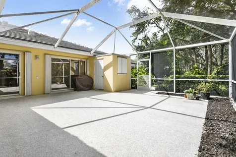 2901 Lakemont Court Palm Beach Gardens FL 33403