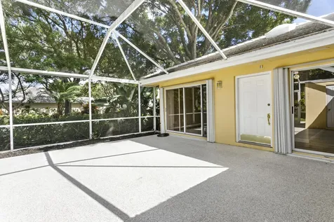 2901 Lakemont Court Palm Beach Gardens FL 33403