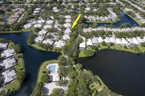2901 Lakemont Court Palm Beach Gardens FL 33403