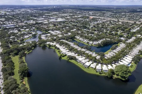 2901 Lakemont Court Palm Beach Gardens FL 33403
