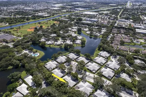 2901 Lakemont Court Palm Beach Gardens FL 33403