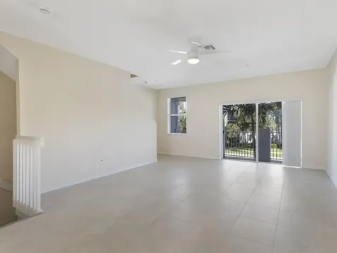 1247 Via De Fossi Boynton Beach FL 33426