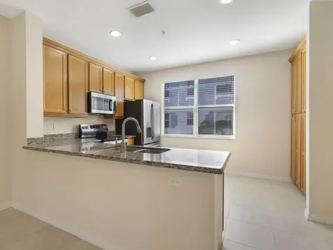 1247 Via De Fossi Boynton Beach FL 33426