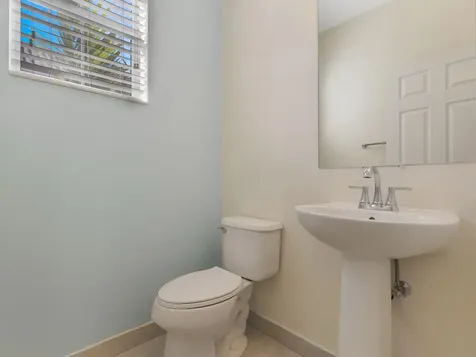 1247 Via De Fossi Boynton Beach FL 33426