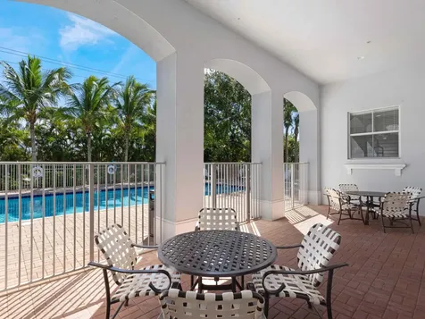 1247 Via De Fossi Boynton Beach FL 33426