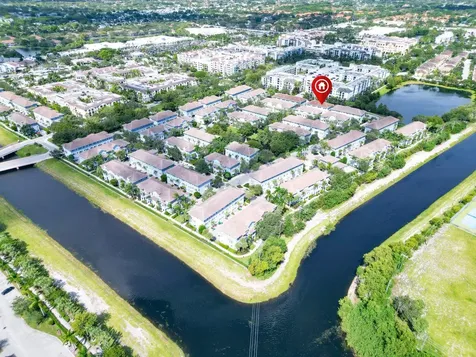 1247 Via De Fossi Boynton Beach FL 33426