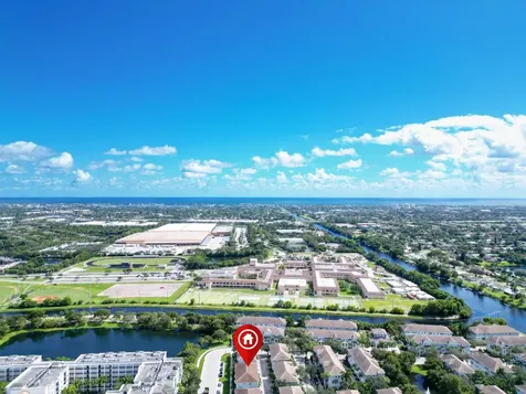 1247 Via De Fossi Boynton Beach FL 33426