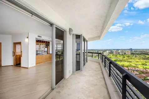 3500 Mystic Pointe Drive Aventura FL 33180