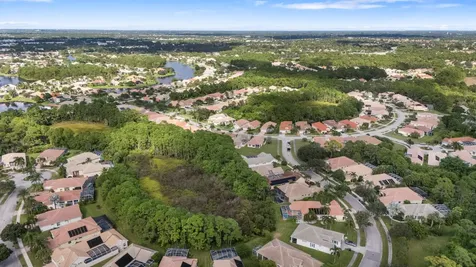 700 Sw Great Exuma Cove Port Saint Lucie FL 34986