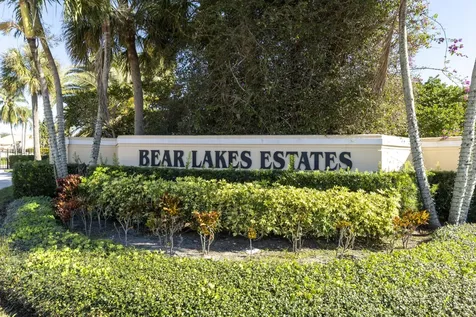 2557 Seminole Circle West Palm Beach FL 33409