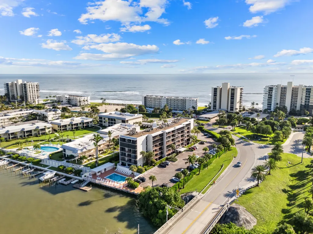 225 S Beach Road Tequesta FL 33469