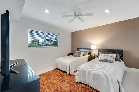 3605 S Ocean Boulevard South Palm Beach FL 33480