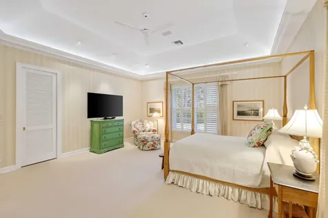 5 Country Road Village of Golf FL 33436