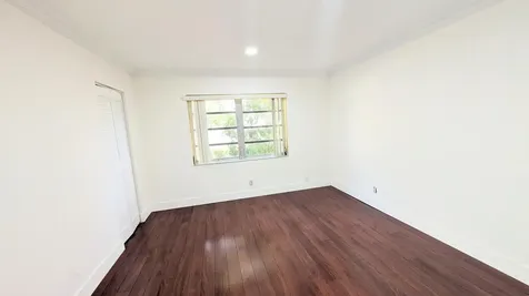 860 Se 6th Avenue Deerfield Beach FL 33441