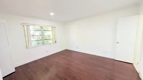 860 Se 6th Avenue Deerfield Beach FL 33441