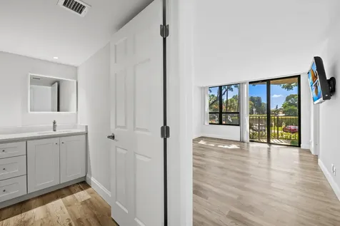799 Jeffery Street Boca Raton FL 33487