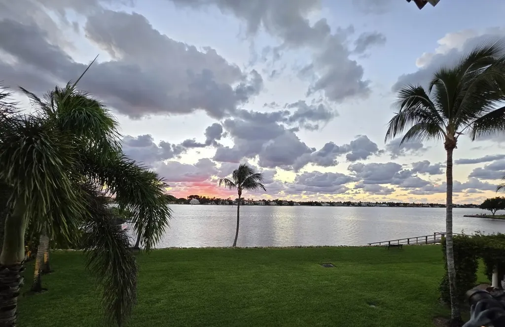 130 Ocean Cay Way Hypoluxo FL 33462