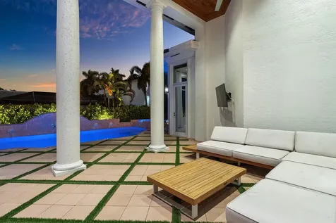 2124 W Maya Palm Drive Boca Raton FL 33432